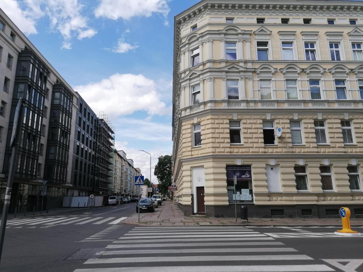 Hostel Tulip - Pokoj Jednoosobowy Nr 3 Ze Wspolna Lazienka I Kuchnia 슈체친 외부 사진